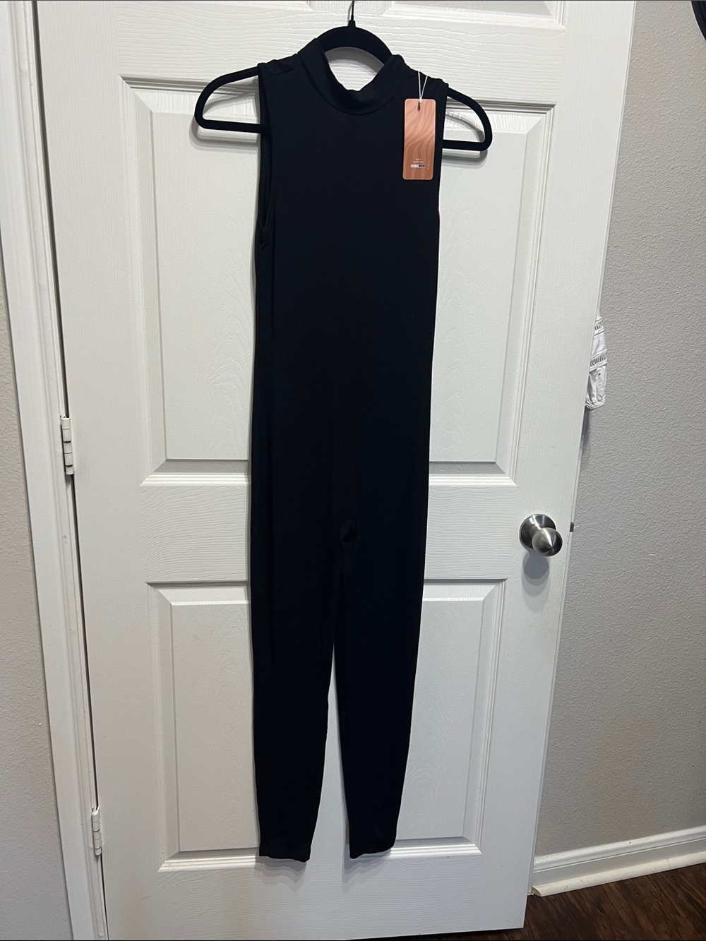SHEIN Black Sleeveless Jumpsuit with High Neck